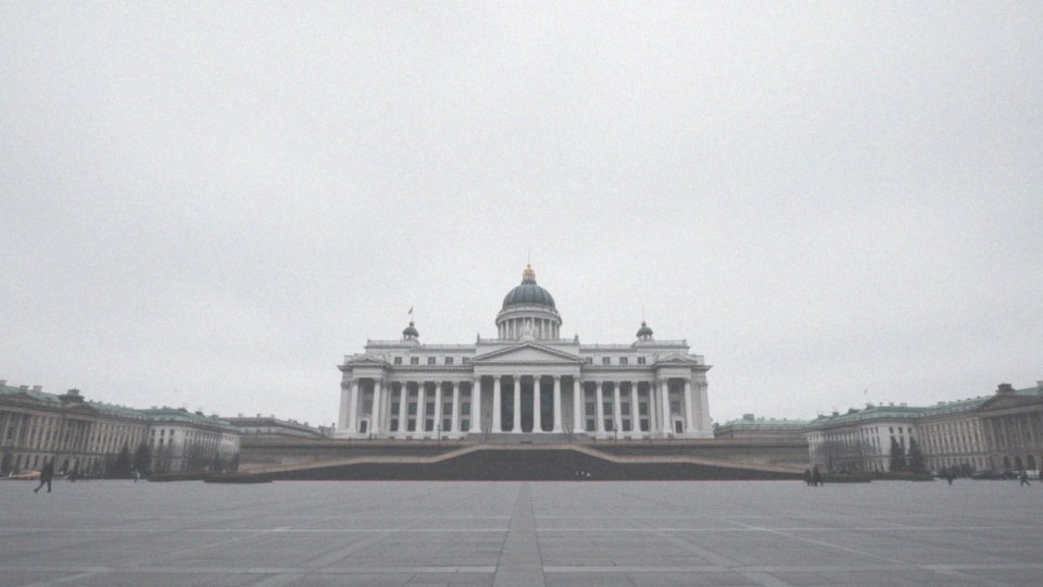 Jak długo trwała budowa Pałacu Kultury?