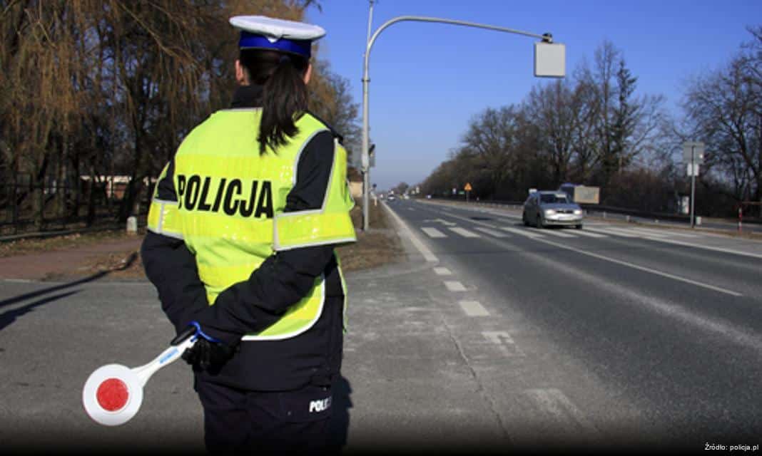 Nietrzeźwy kierowca z cofniętymi uprawnieniami zatrzymany przez wadowicką policję