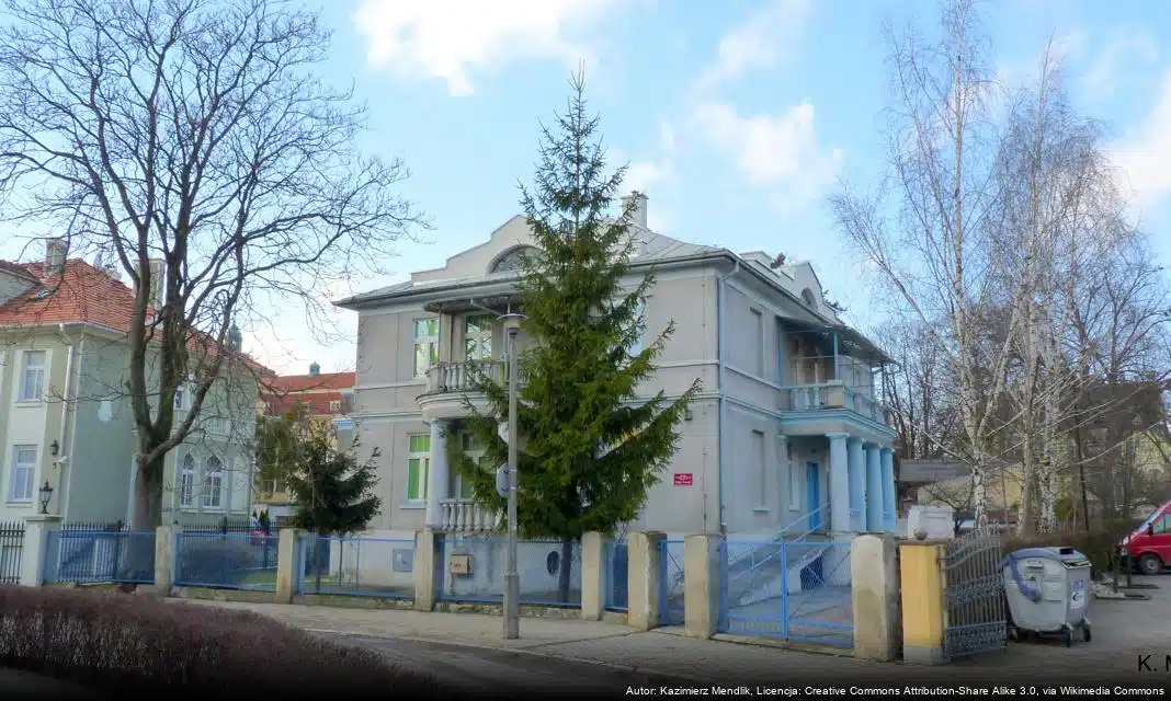 Zielony marsz dzieci ulicami Wadowic w Dniu Ziemi